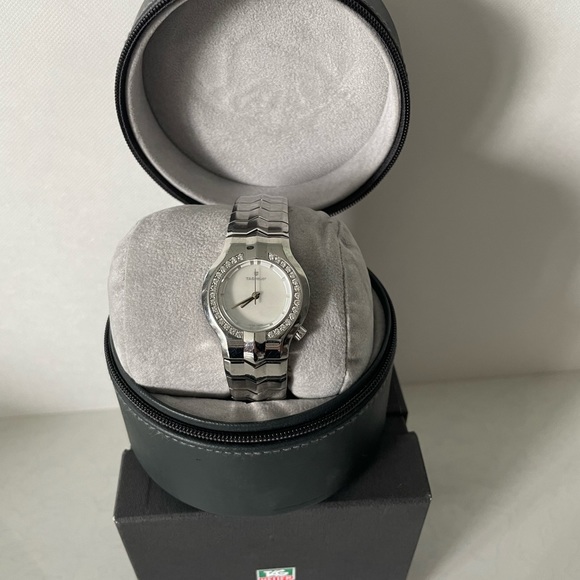 Tag Heuer Womens Alter Ego Diamond Bezel Stainless Steel Watch - Picture 3 of 11